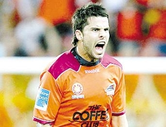 却被队友菲 却被队友菲