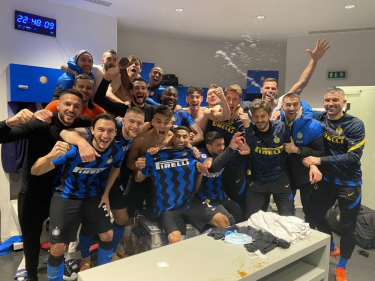 马为核心 马为核心